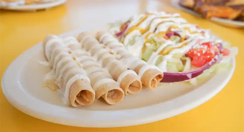 Flautas doradas de Pollo Feliz